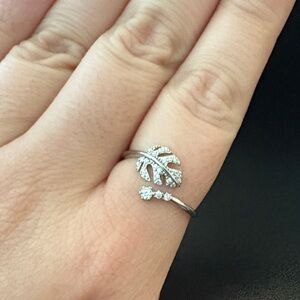 Fragrant Jewels Silver Leaf Ring